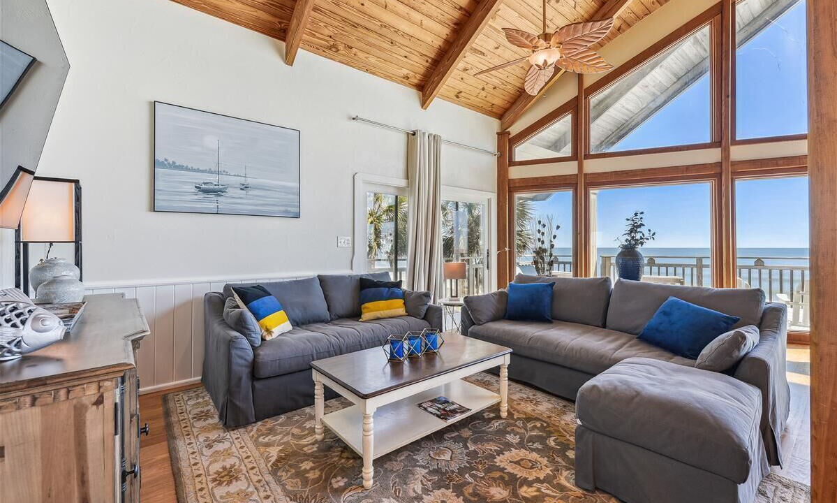 Photo of Livingroom in Treasure Beach Village