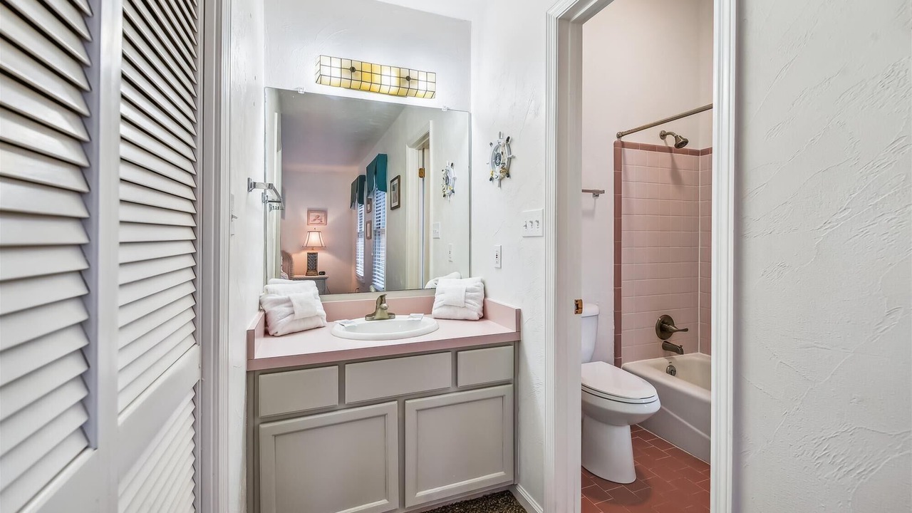 Photo of Bathroom in Plantation