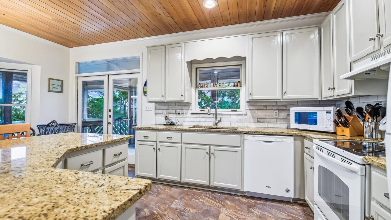 Photo of Kitchen in Plantation