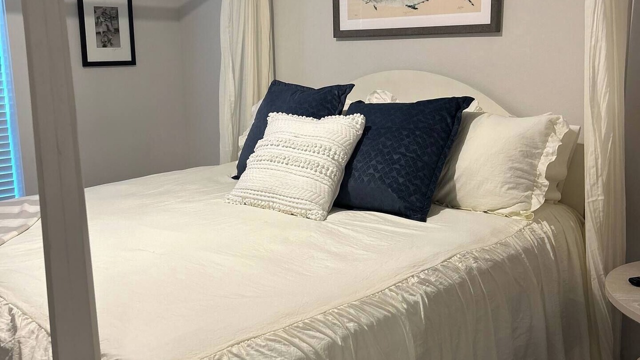Photo of Bedroom in Panacea
