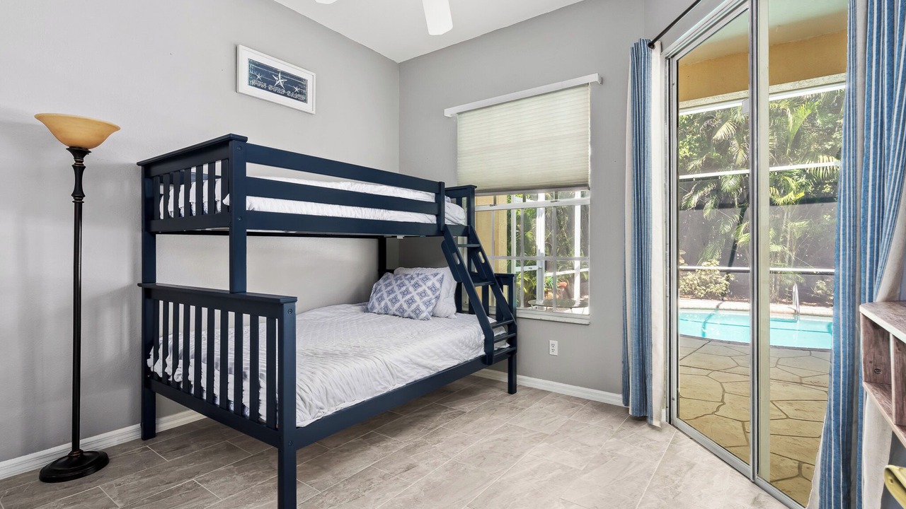 Photo of Bedroom in Crown Pointe