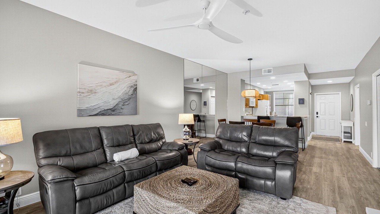 Photo of Livingroom in Tropical Cove