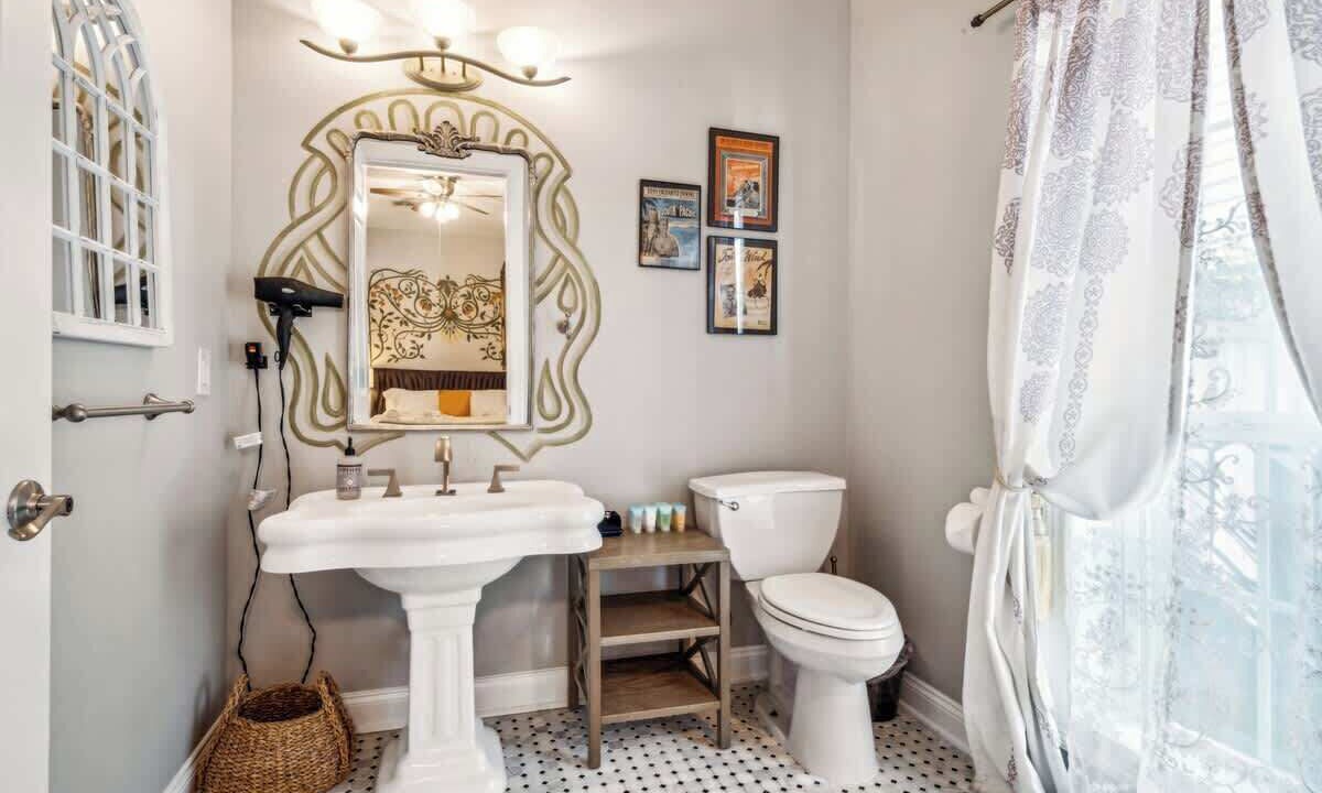 Photo of Bathroom in Faubourg Lafayette