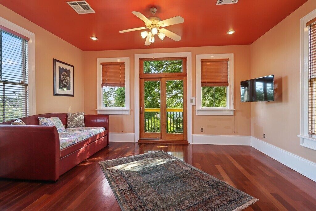 Photo of Livingroom in Treme