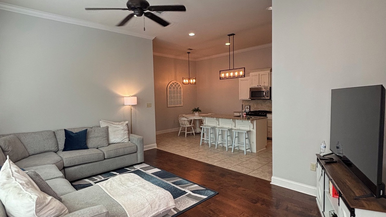 Photo of Livingroom in Highlands - Perkins