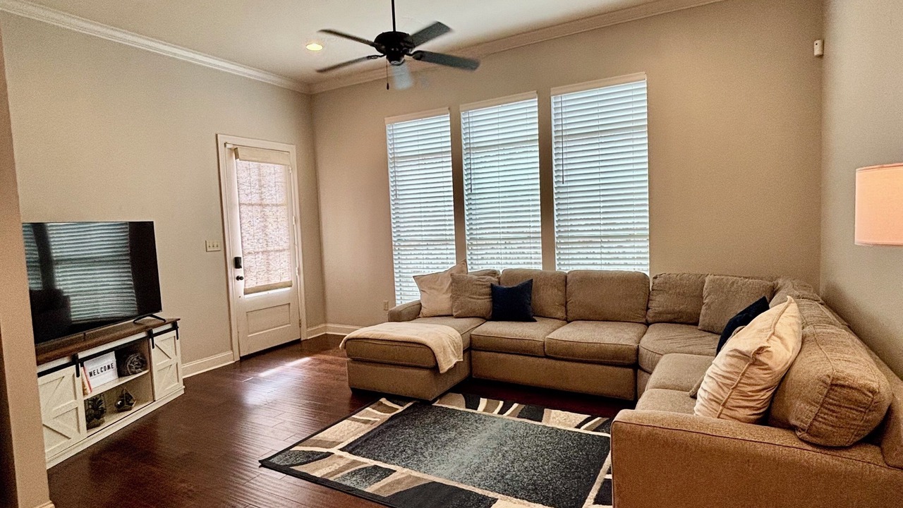 Photo of Livingroom in Highlands - Perkins