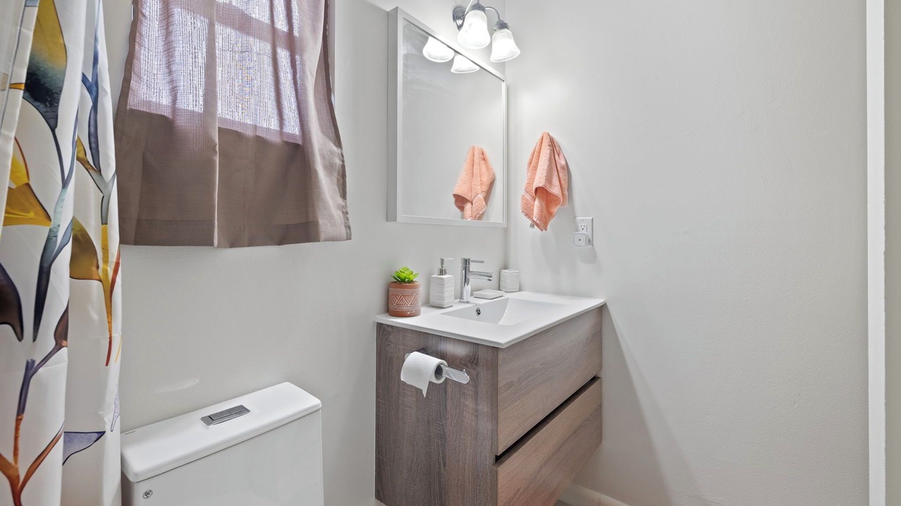 Photo of Bathroom in Downtown Zephyrhills