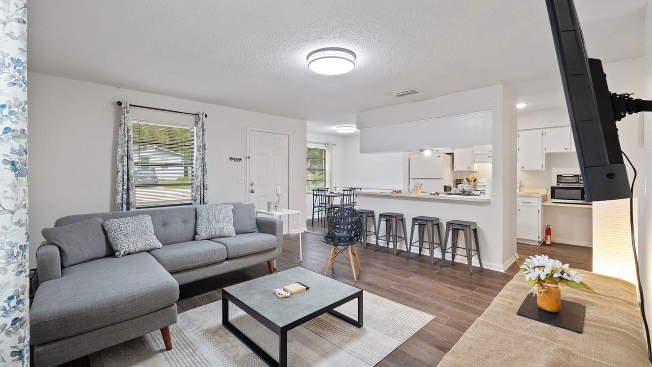 Photo of Livingroom in Downtown Zephyrhills
