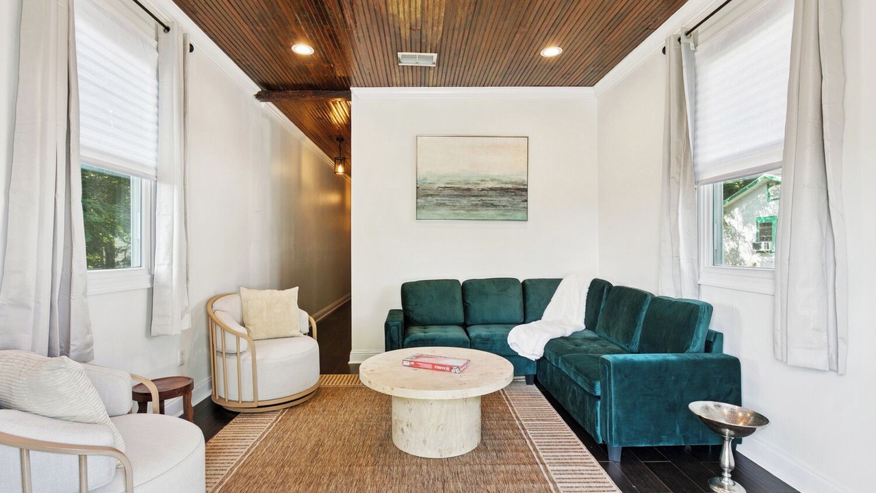 Photo of Livingroom in Desire Area