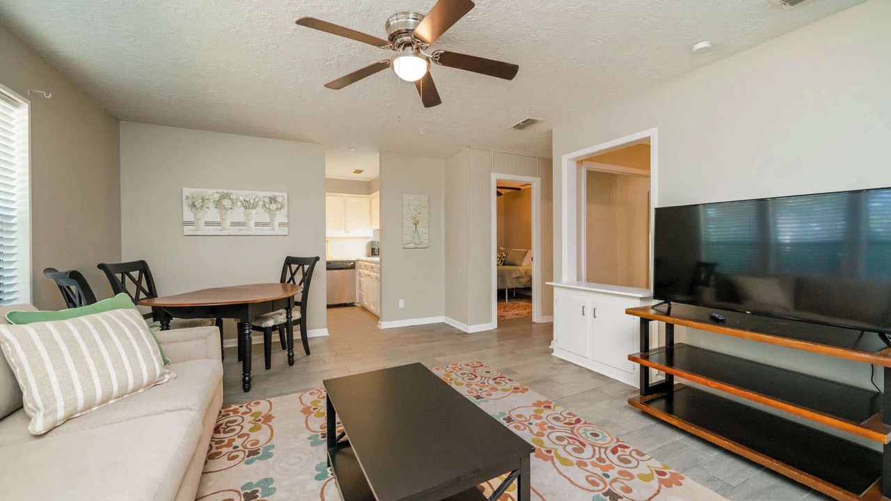 Photo of Livingroom in Gladewater