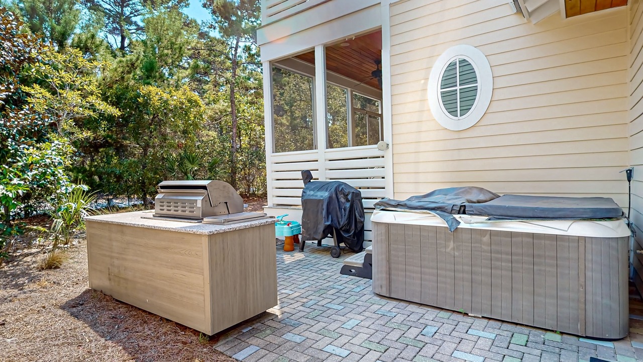 Photo of Patio Balcony in Lakeside at Blue Mountain Beach