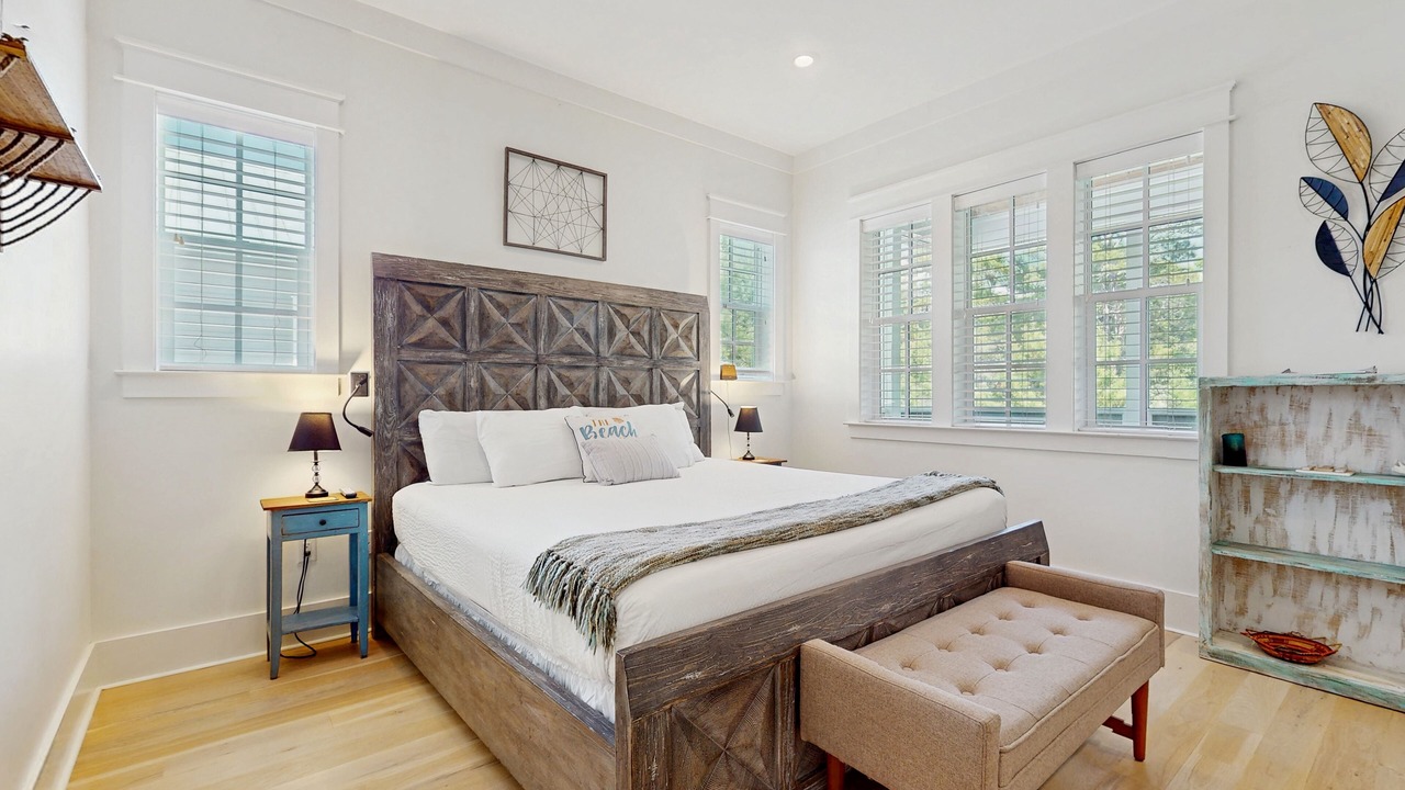 Photo of Bedroom in Lakeside at Blue Mountain Beach