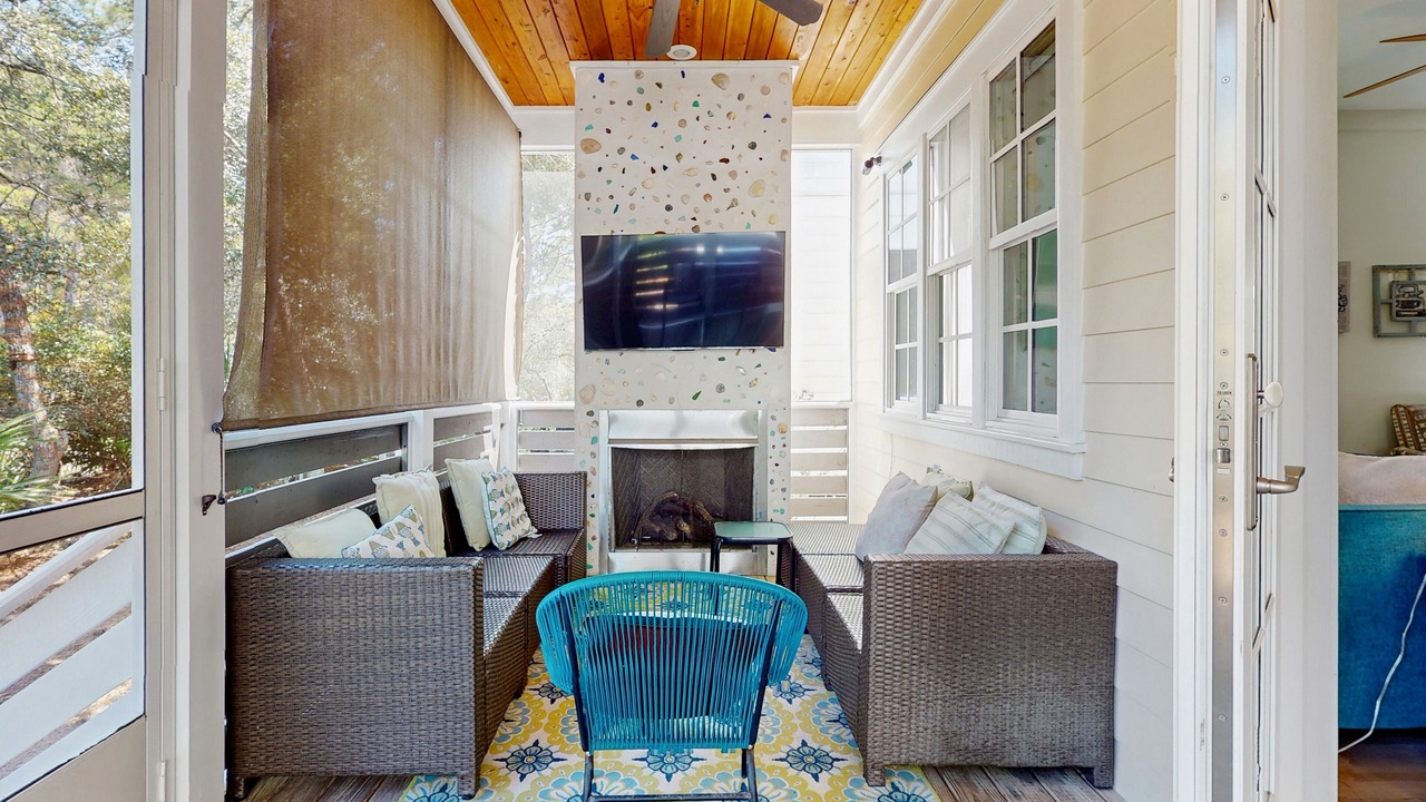 Photo of Livingroom in Lakeside at Blue Mountain Beach