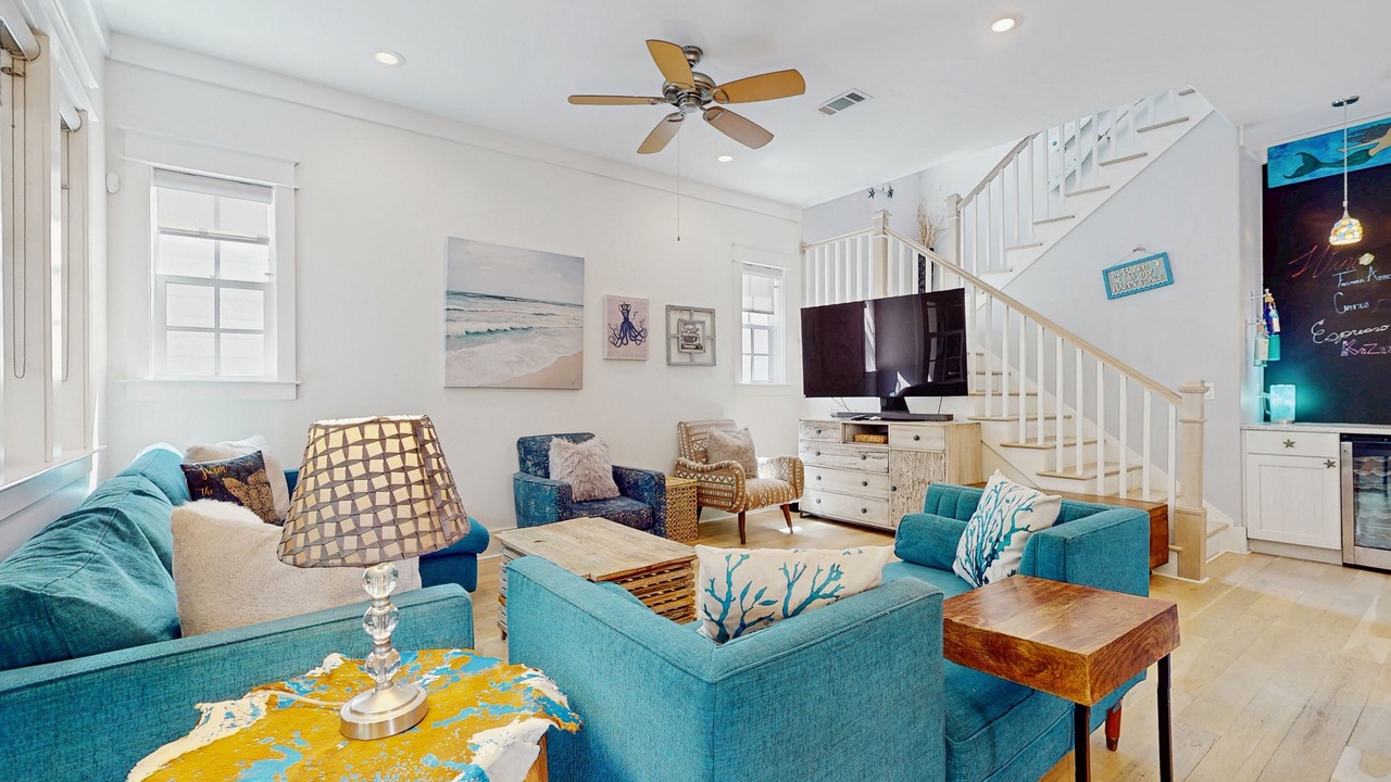 Photo of Livingroom in Lakeside at Blue Mountain Beach
