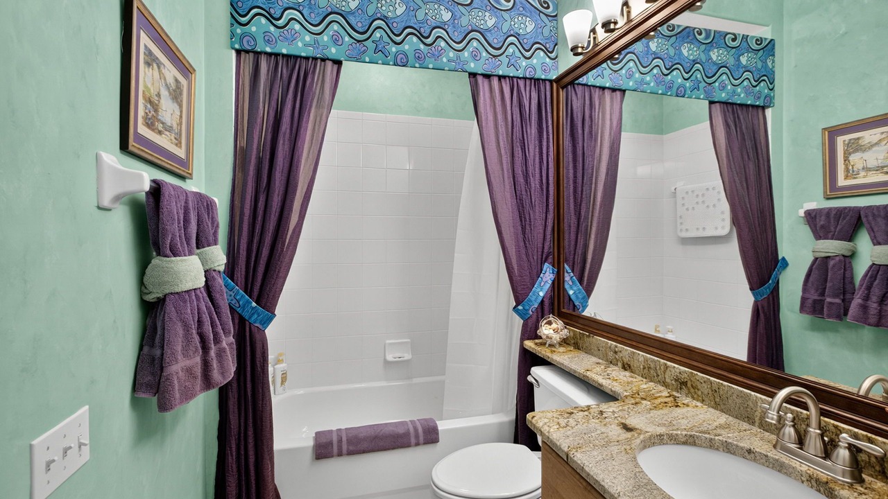 Photo of Bathroom in Tropical Cove