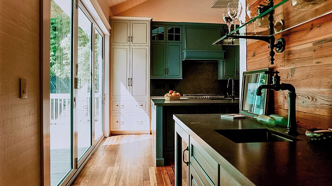 Photo of Kitchen in White Street Gallery District