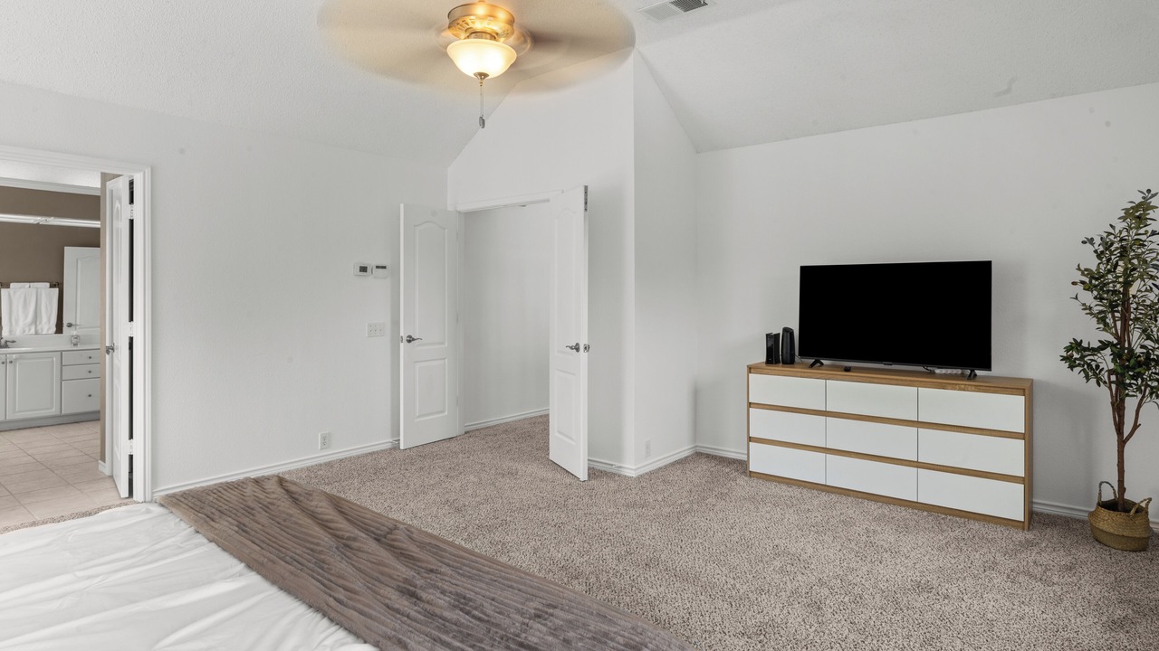 Photo of Bedroom in Carrollton