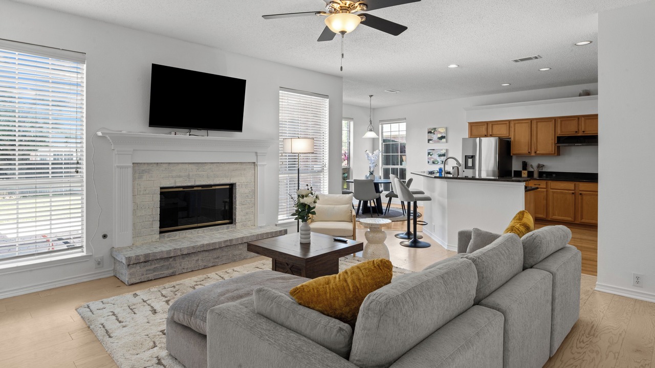 Photo of Livingroom in Carrollton