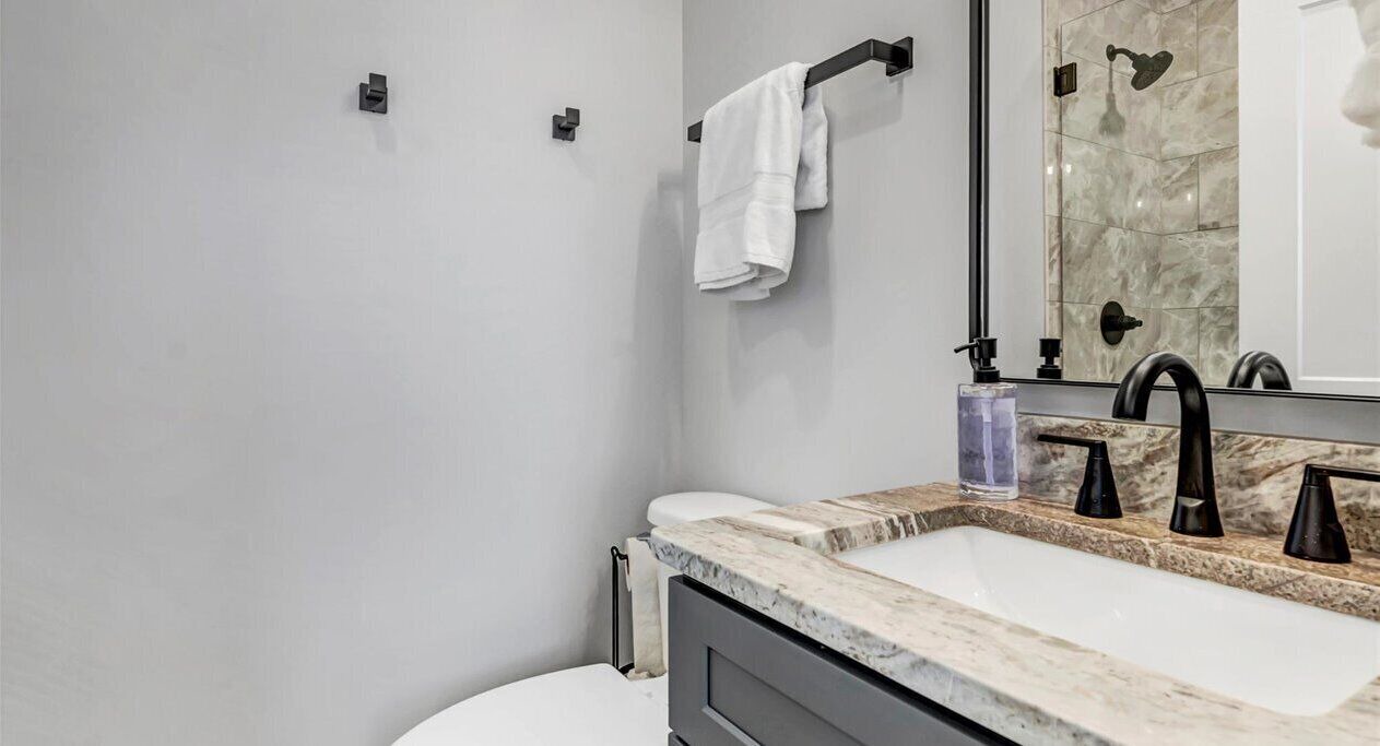 Photo of Bathroom in Guntersville
