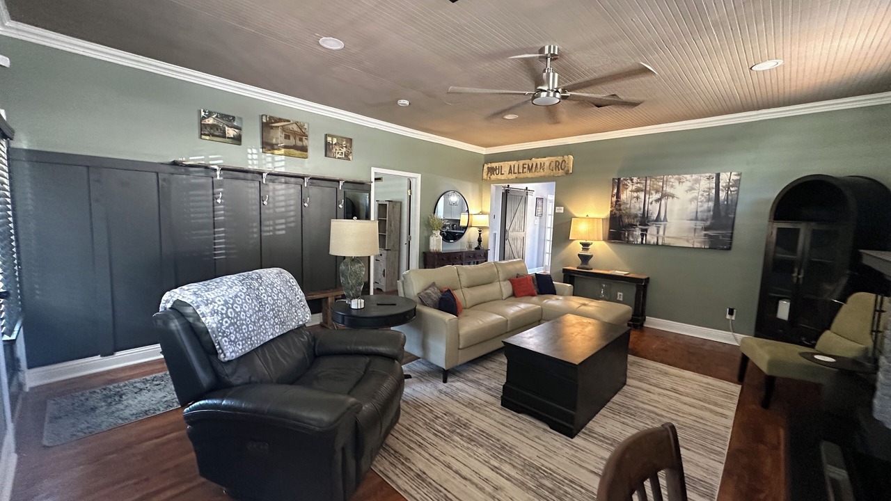Photo of Livingroom in Lafayette