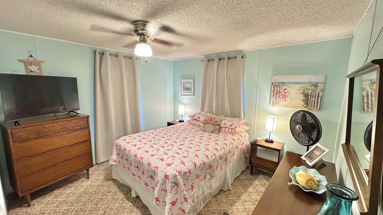 Photo of Bedroom in Mexico Beach