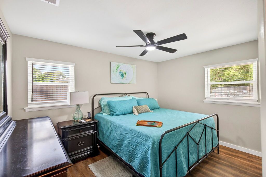 Photo of Bedroom in Long Beach