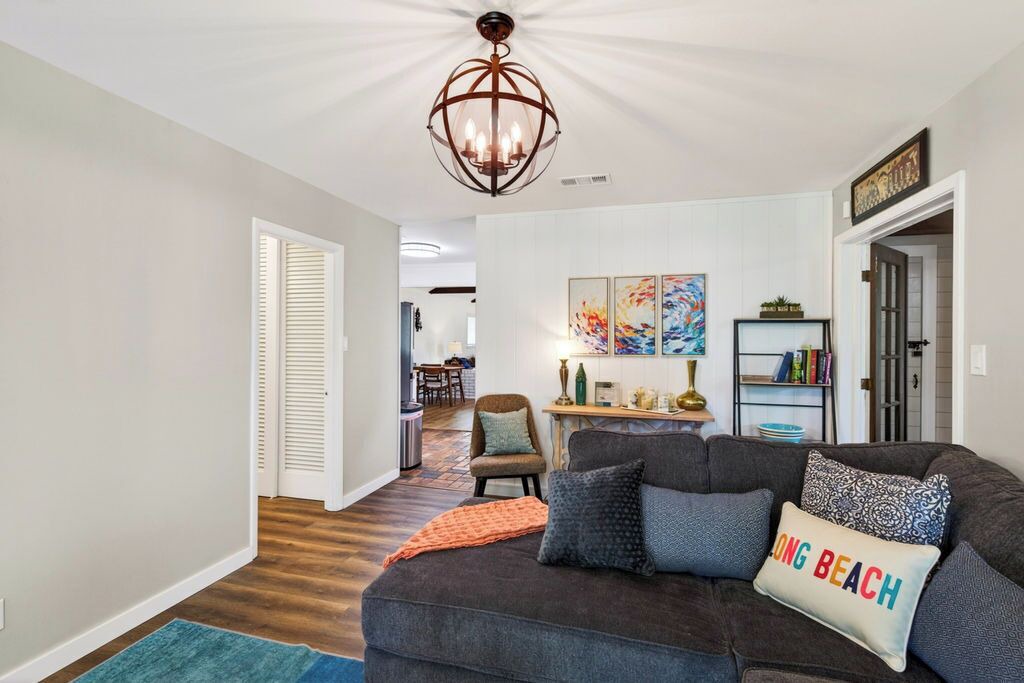 Photo of Livingroom in Long Beach
