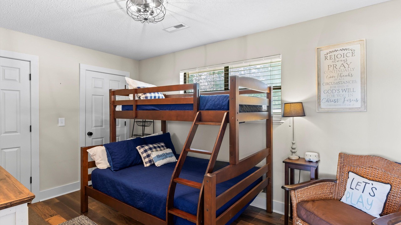 Photo of Bedroom in Dadeville