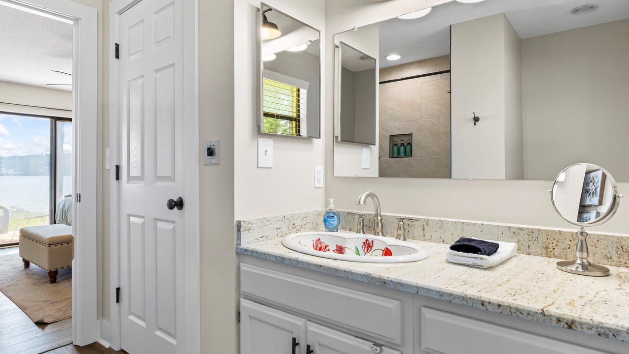 Photo of Bathroom in Dadeville
