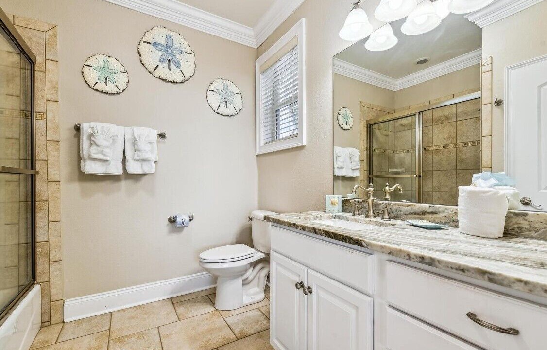 Photo of Bathroom in Plantation