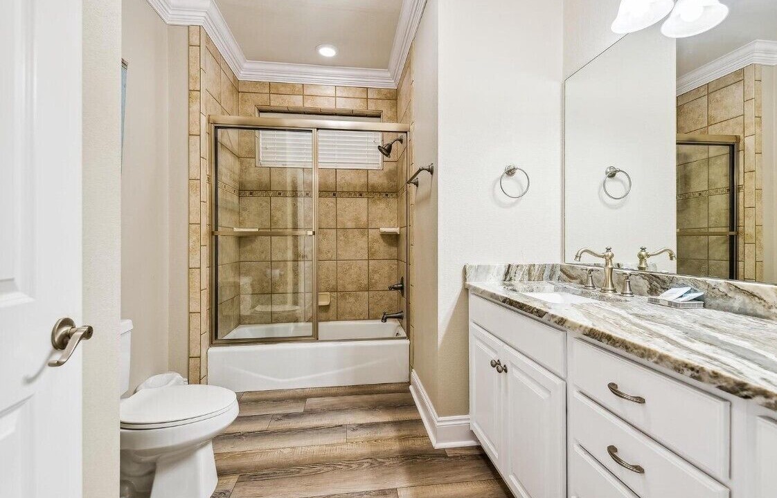 Photo of Bathroom in Plantation
