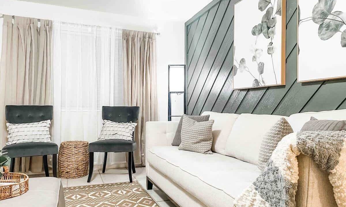 Photo of Livingroom in Tallahassee