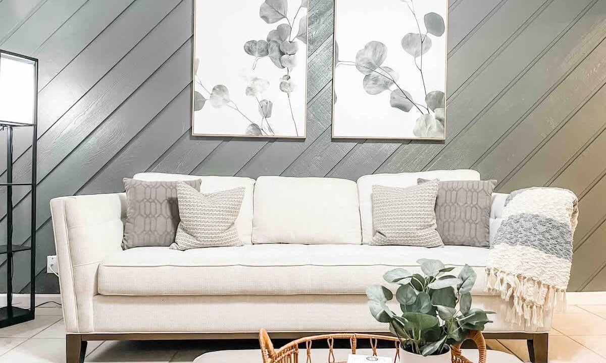 Photo of Livingroom in Tallahassee