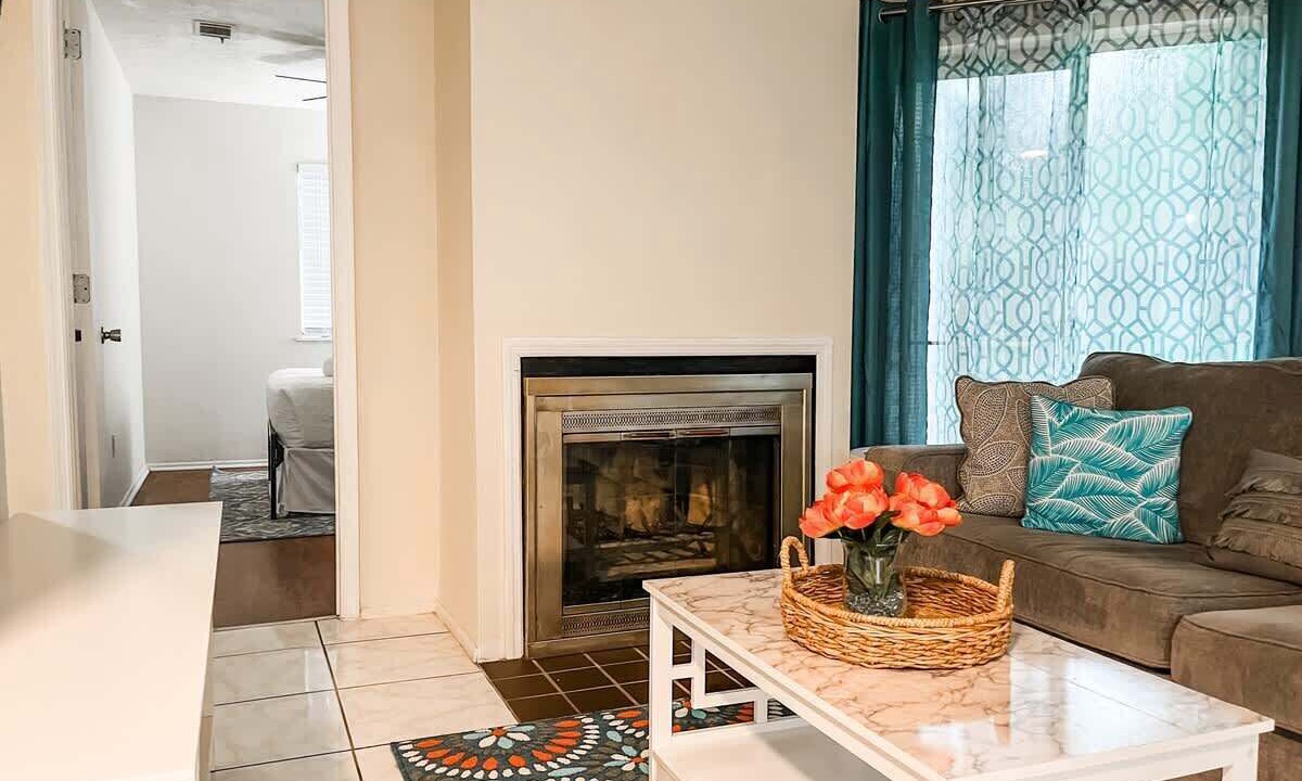 Photo of Livingroom in Tallahassee