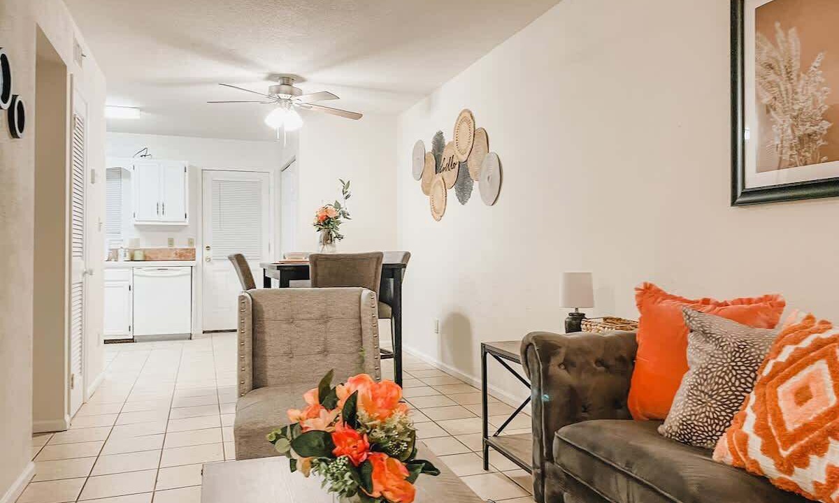 Photo of Livingroom in Tallahassee