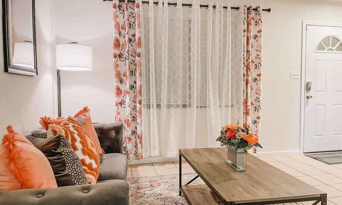 Photo of Livingroom in Tallahassee