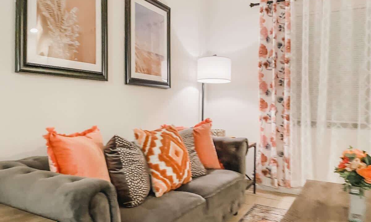 Photo of Livingroom in Tallahassee