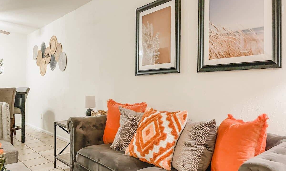 Photo of Livingroom in Tallahassee