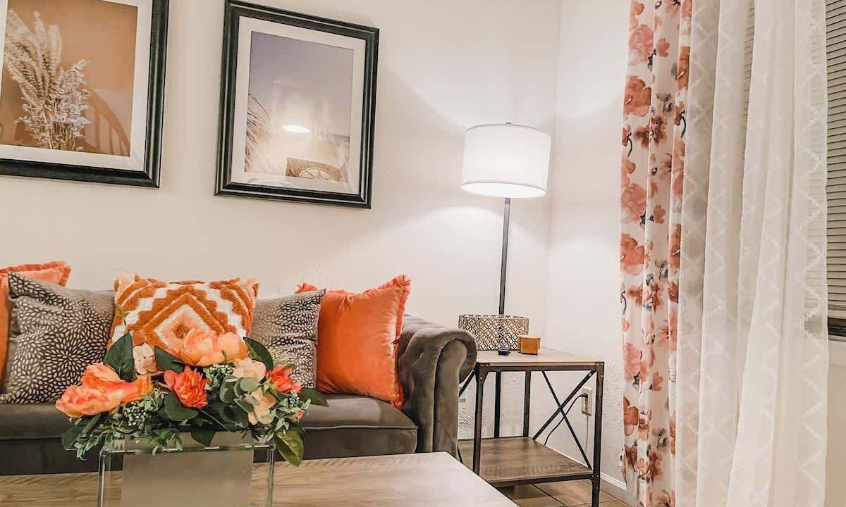 Photo of Livingroom in Tallahassee