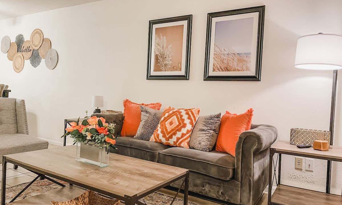 Photo of Livingroom in Tallahassee