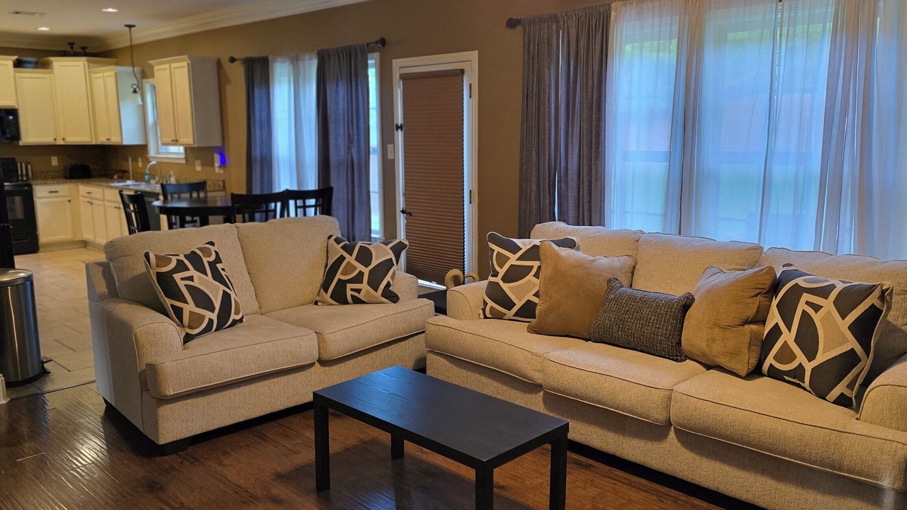 Photo of Livingroom in Benton