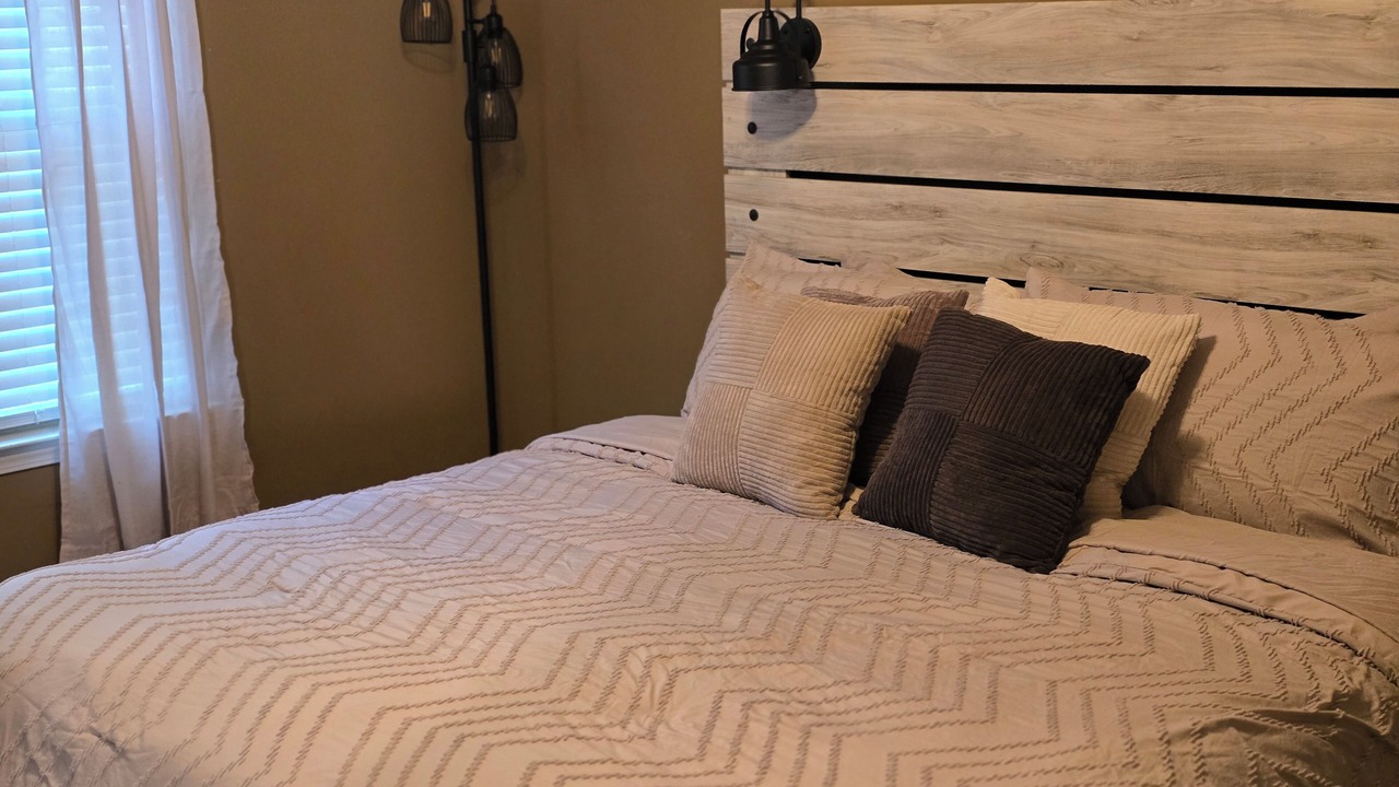 Photo of Bedroom in Benton