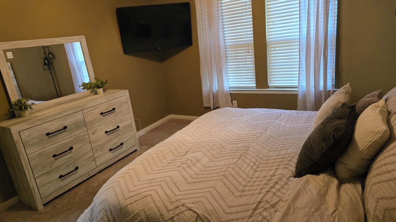 Photo of Bedroom in Benton