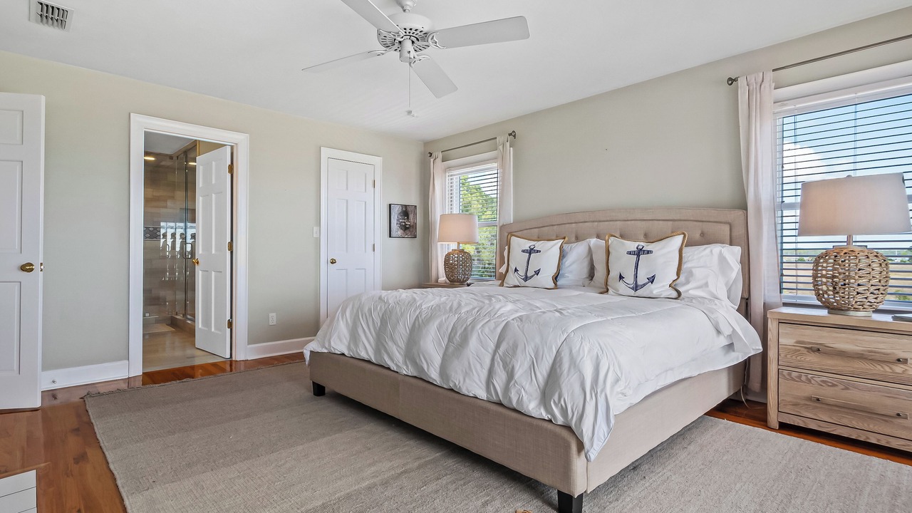 Photo of Bedroom in Panacea