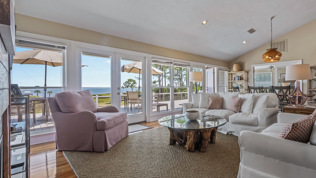 Photo of Livingroom in Panacea