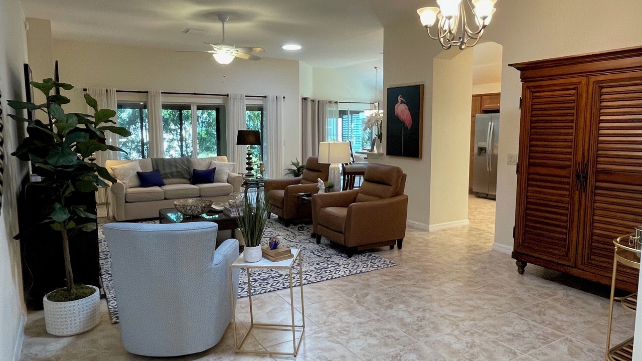 Photo of Livingroom in Fruitland Park