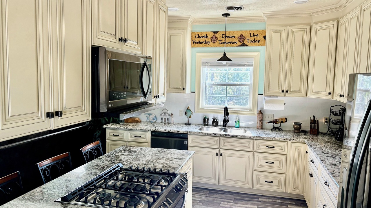 Photo of Kitchen in Mittie