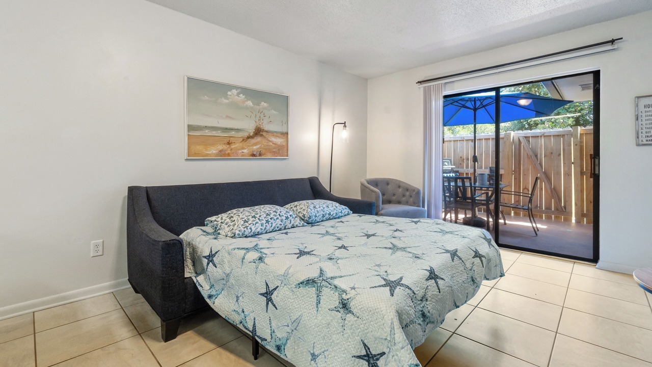 Photo of Livingroom in Gulf Breeze
