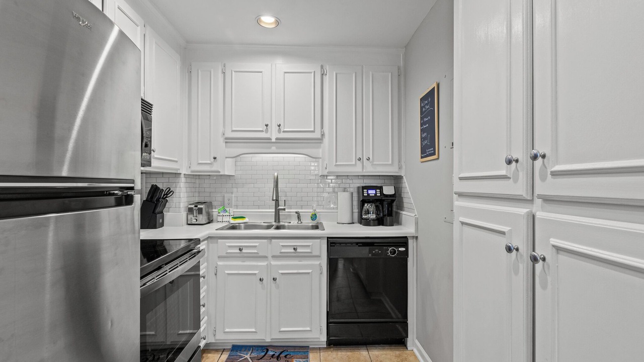 Photo of Kitchen in Summer Breeze