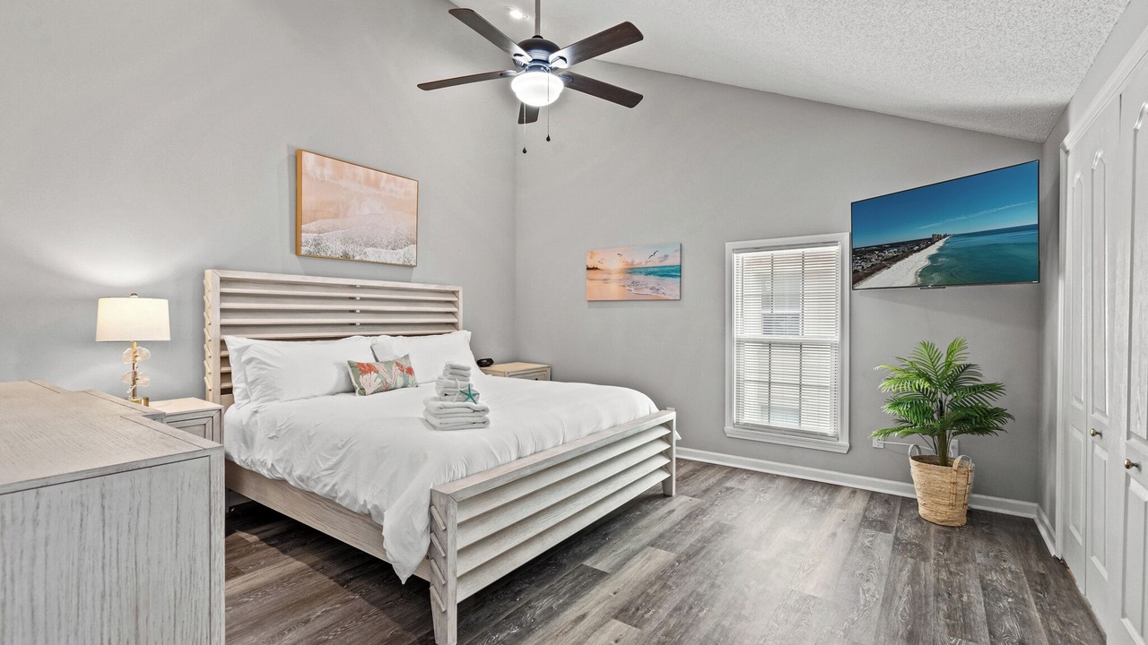 Photo of Bedroom in Summer Breeze